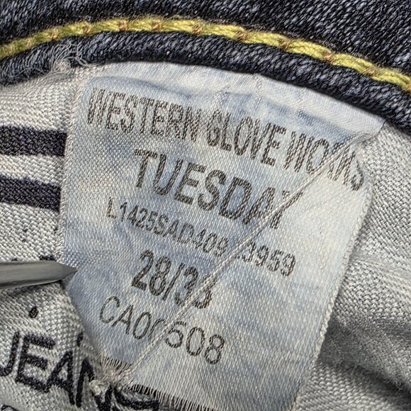 Silver Jeans Tuesday Jeans Womens 28x33 Blue Bootcut Low Rise Embroidered Denim - Picture 11 of 11